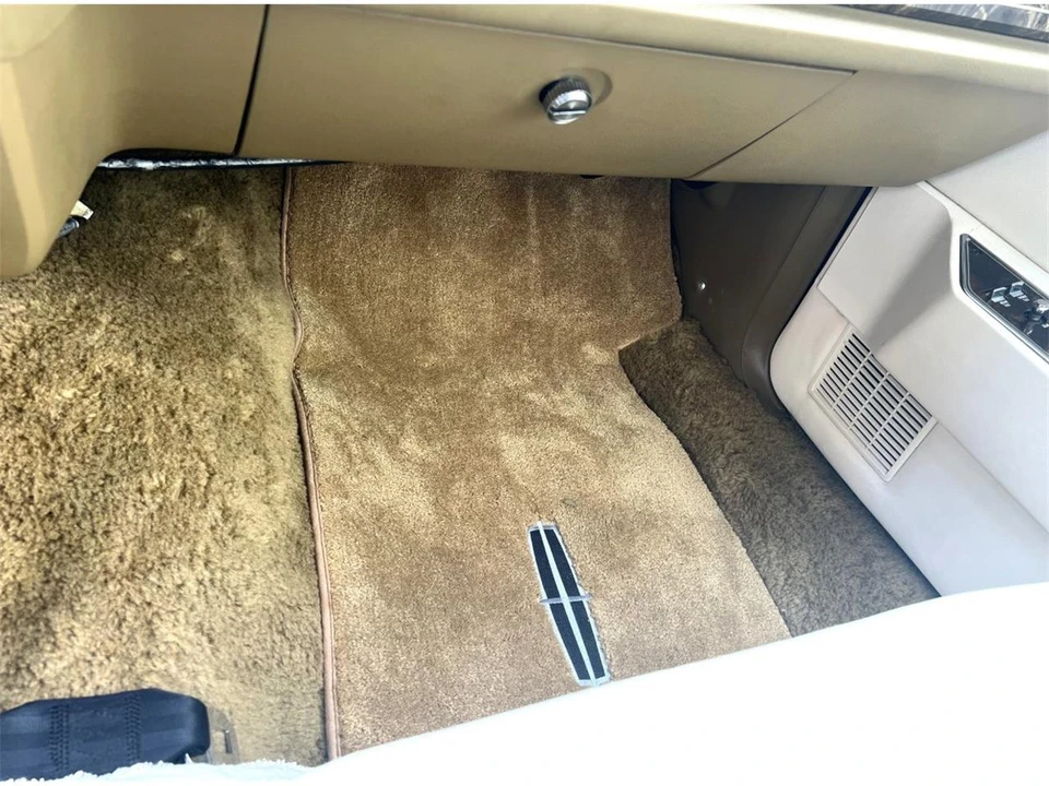 1979 Lincoln Continental Mark V - Image 27 of 31
