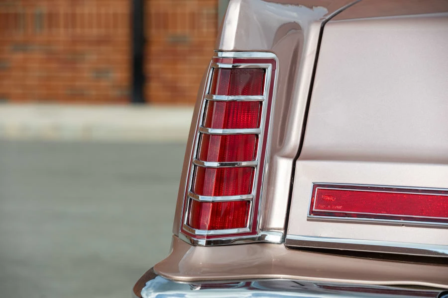 1979 Lincoln Continental Mark V - Image 12 of 31