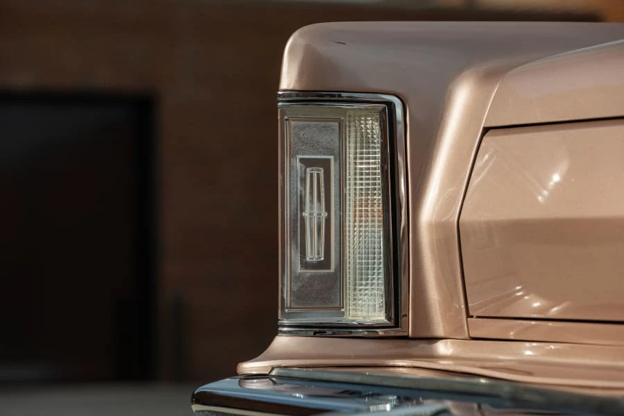 1979 Lincoln Continental Mark V - Image 11 of 31