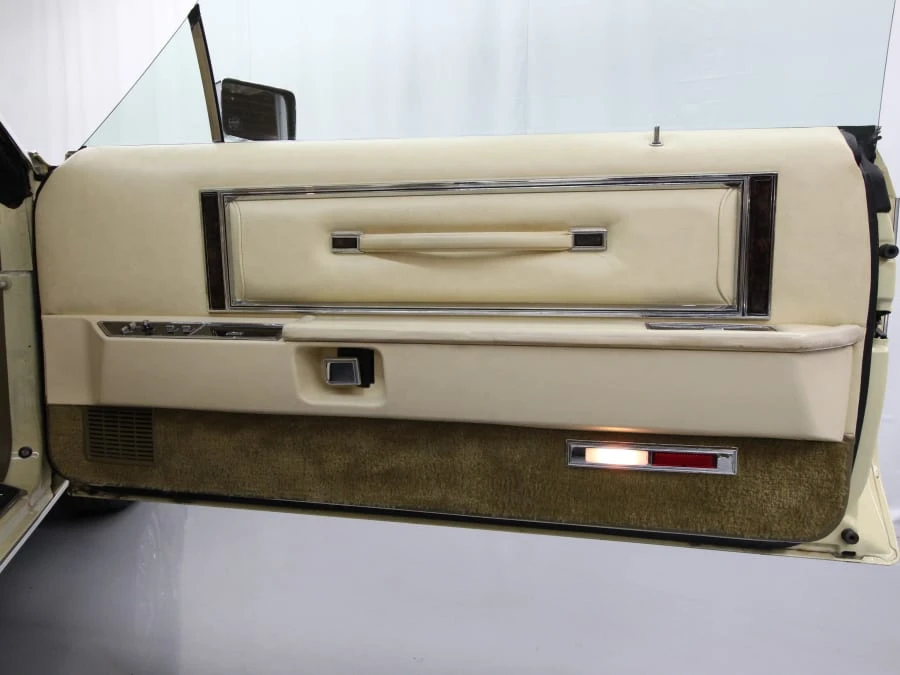 1979 Lincoln Continental Mark V - Image 16 of 26