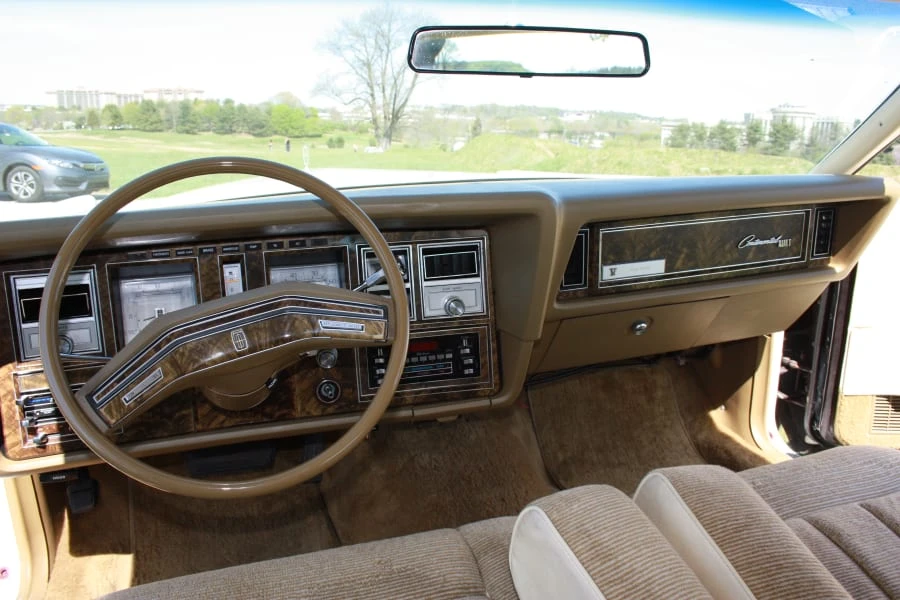 1979 Lincoln Continental Mark V - Image 6 of 10