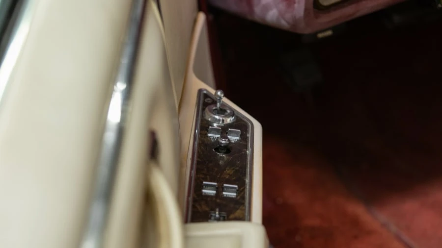 1979 Lincoln Continental Mark V - Image 18 of 19
