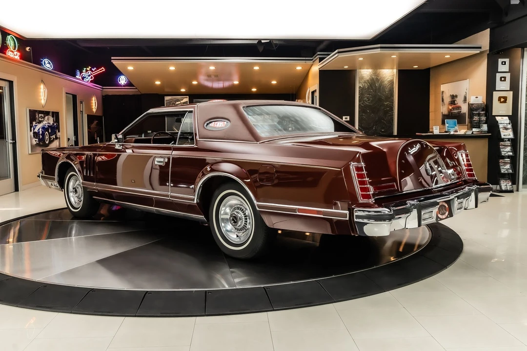 1979 Lincoln Continental Mark V - Image 17 of 24