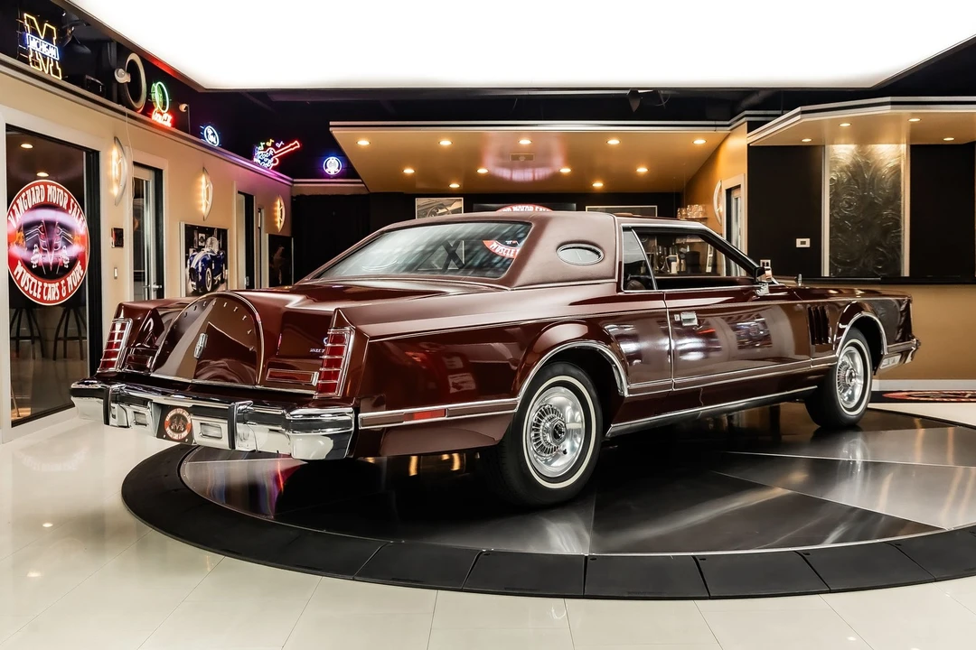 1979 Lincoln Continental Mark V - Image 13 of 24