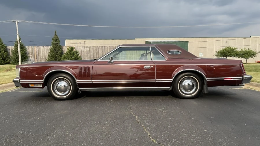 1979 Lincoln Continental Mark V - Image 2 of 10