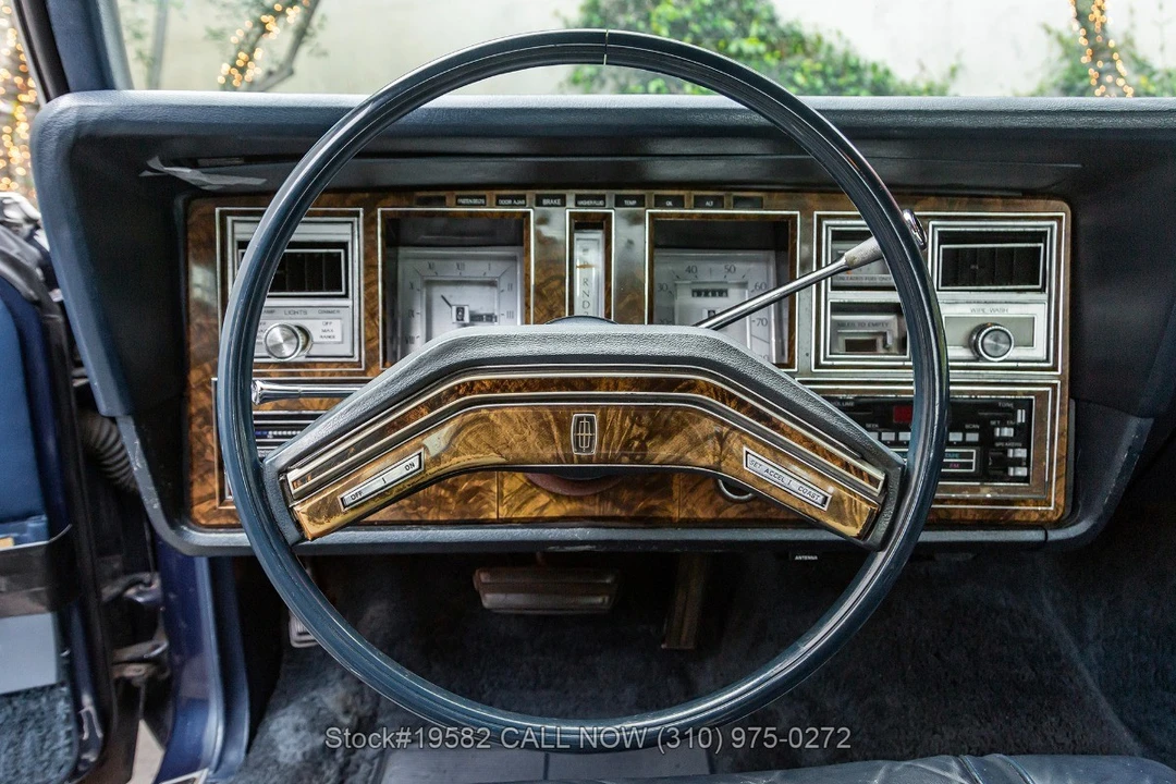 1979 Lincoln Continental Mark V - Image 19 of 31