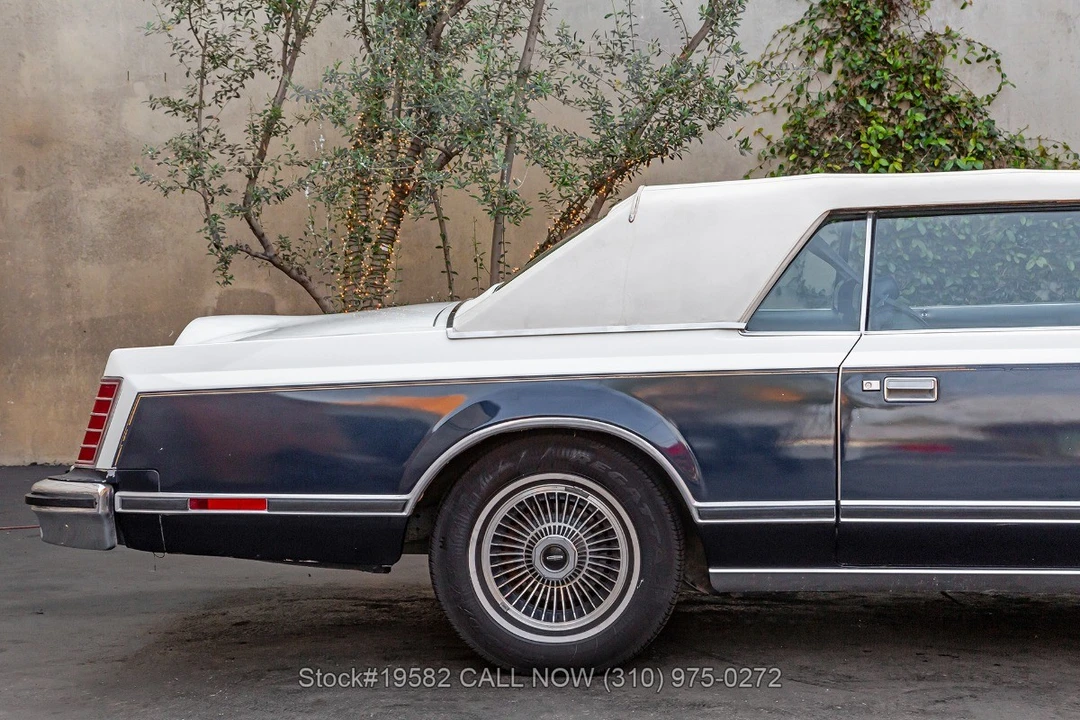 1979 Lincoln Continental Mark V - Image 12 of 31