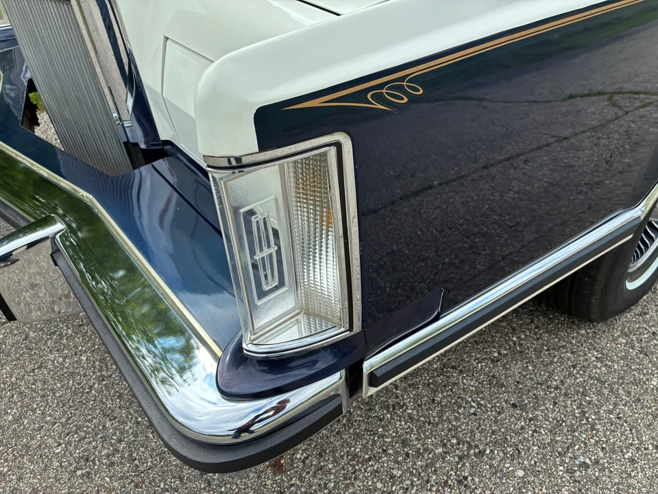 1979 Lincoln Continental Mark V - Image 22 of 31