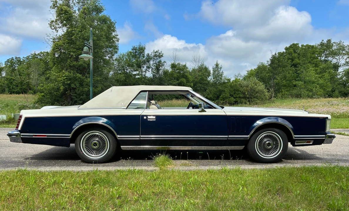 1979 Lincoln Continental Mark V - Image 12 of 31
