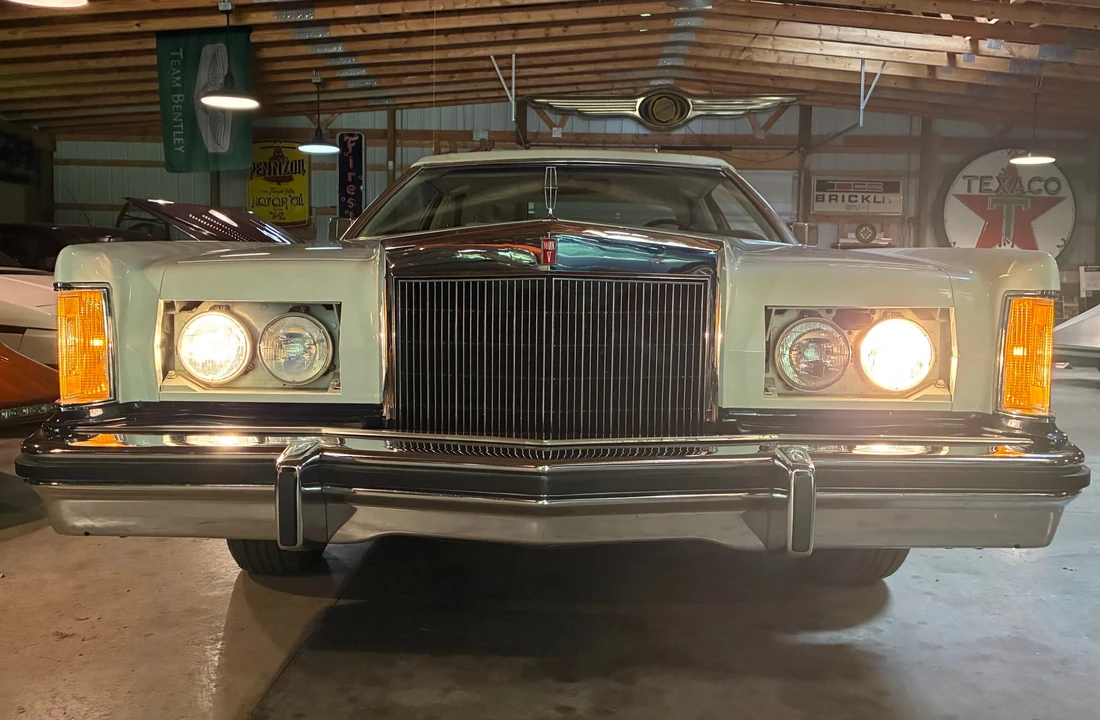 1979 Lincoln Continental Mark V - Image 30 of 31