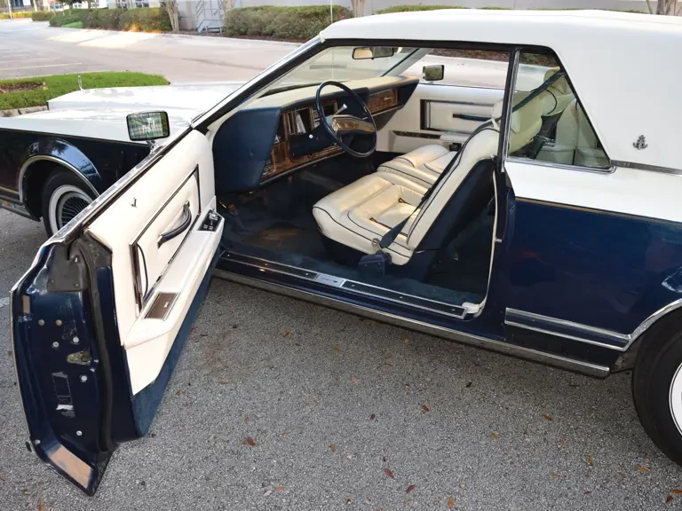 1979 Lincoln Continental Mark V - Image 3 of 11