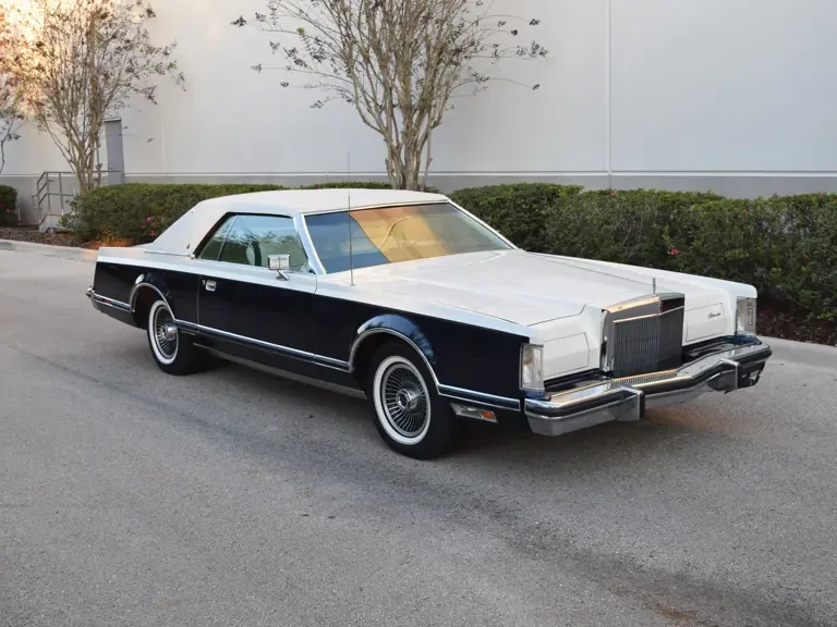 1979 Lincoln Continental Mark V - Image 2 of 11