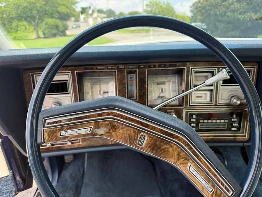 1979 Lincoln Continental Mark V - Image 28 of 31