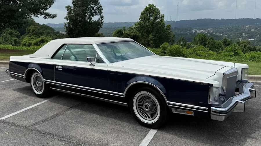 1979 Lincoln Continental Mark V - Image 12 of 31