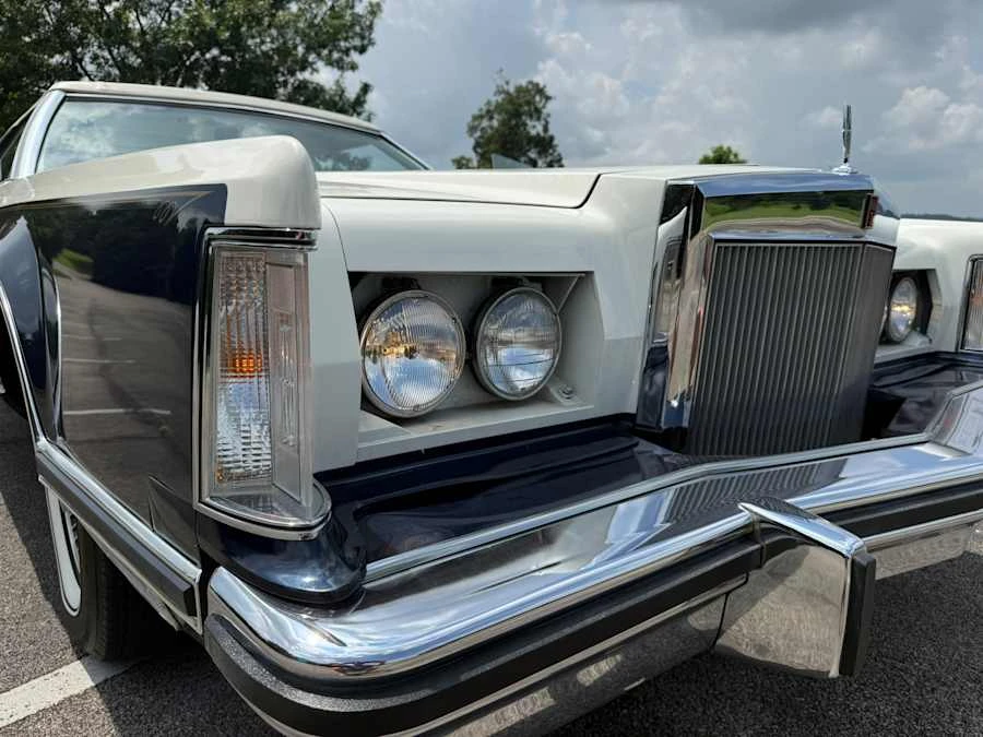 1979 Lincoln Continental Mark V - Image 15 of 31
