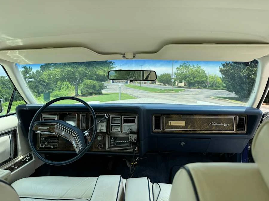1979 Lincoln Continental Mark V - Image 27 of 31