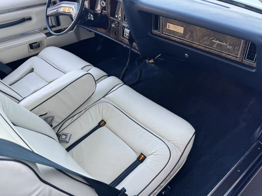 1979 Lincoln Continental Mark V - Image 9 of 15