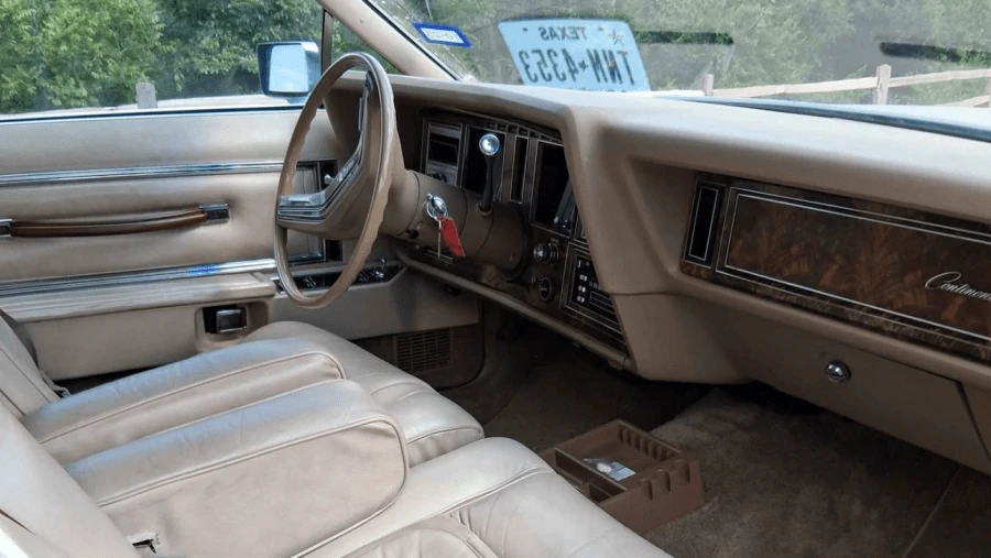 1979 Lincoln Continental Mark V - Image 11 of 12