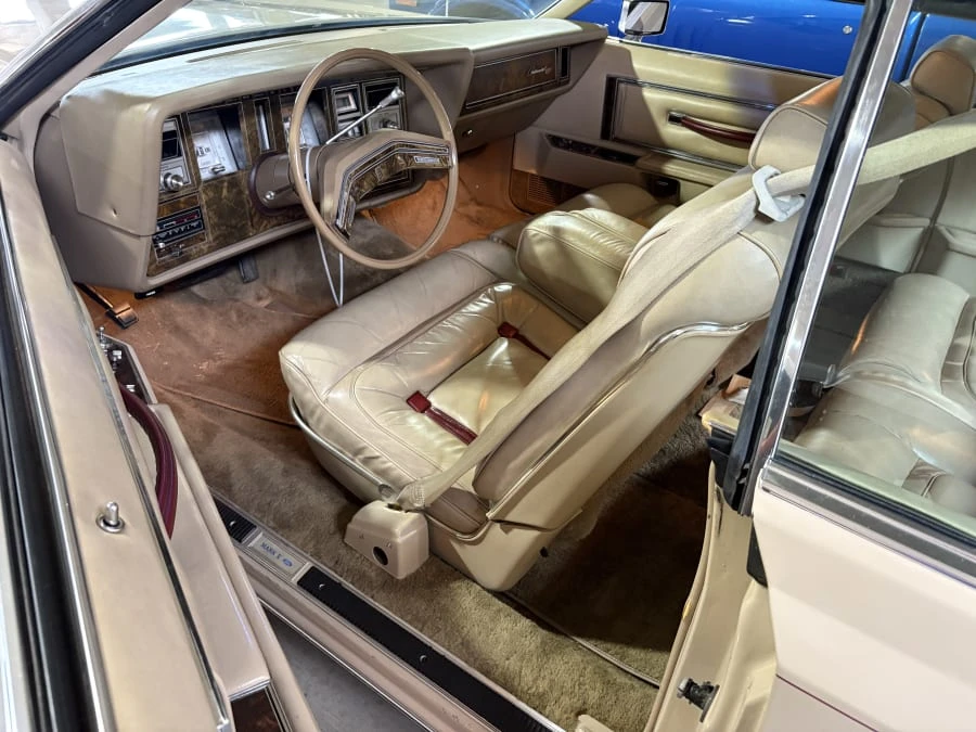 1979 Lincoln Continental Mark V - Image 9 of 12