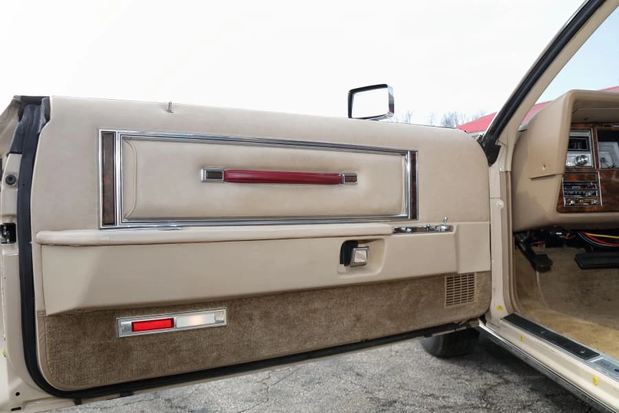 1979 Lincoln Continental Mark V - Image 24 of 31