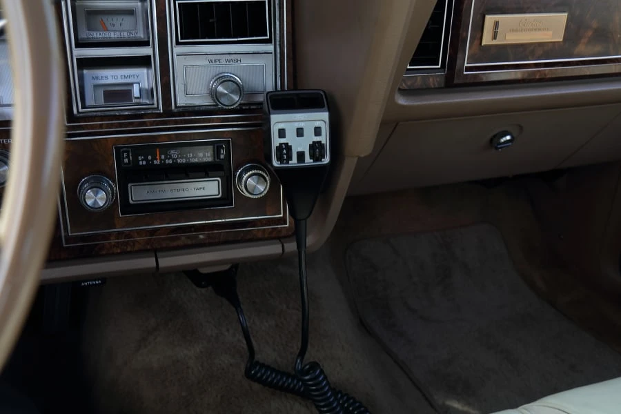 1979 Lincoln Continental Mark V - Image 22 of 31