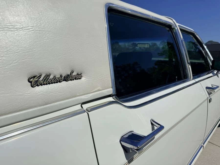 1979 Lincoln Continental Mark V - Image 9 of 17