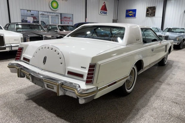 1979 Lincoln Continental Mark V - Image 2 of 7