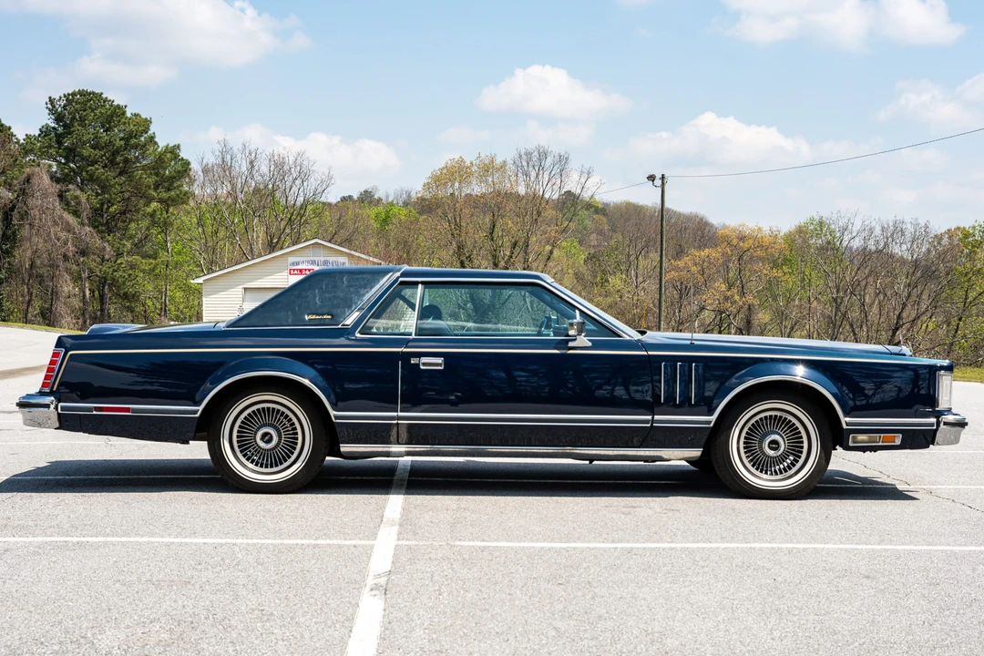 1979 Lincoln Continental Mark V - Image 4 of 31
