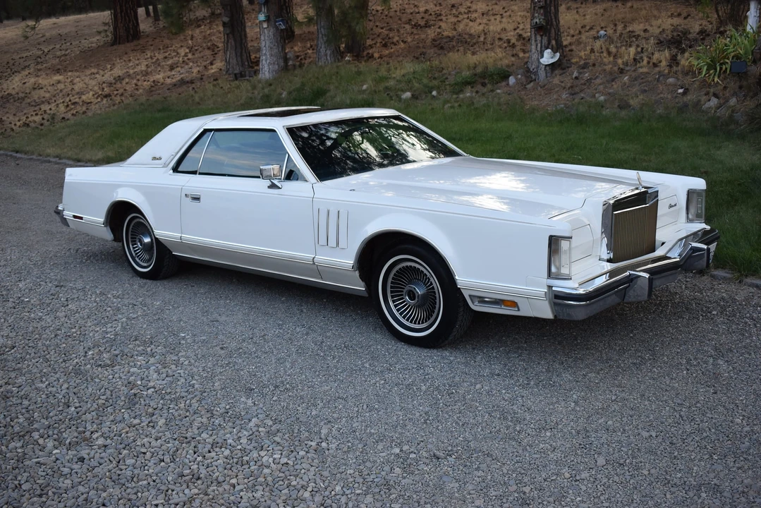 1979 Lincoln Continental Mark V - Image 15 of 31
