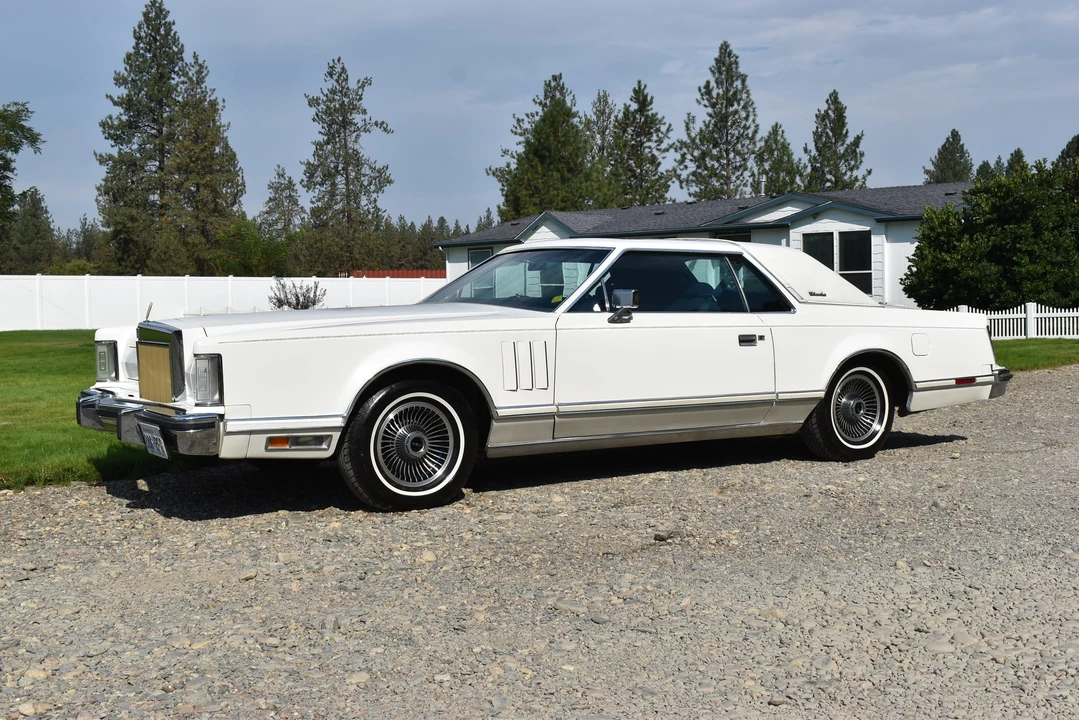 1979 Lincoln Continental Mark V - Image 3 of 31