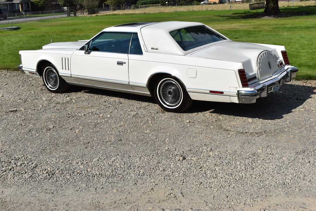 1979 Lincoln Continental Mark V - Image 25 of 31