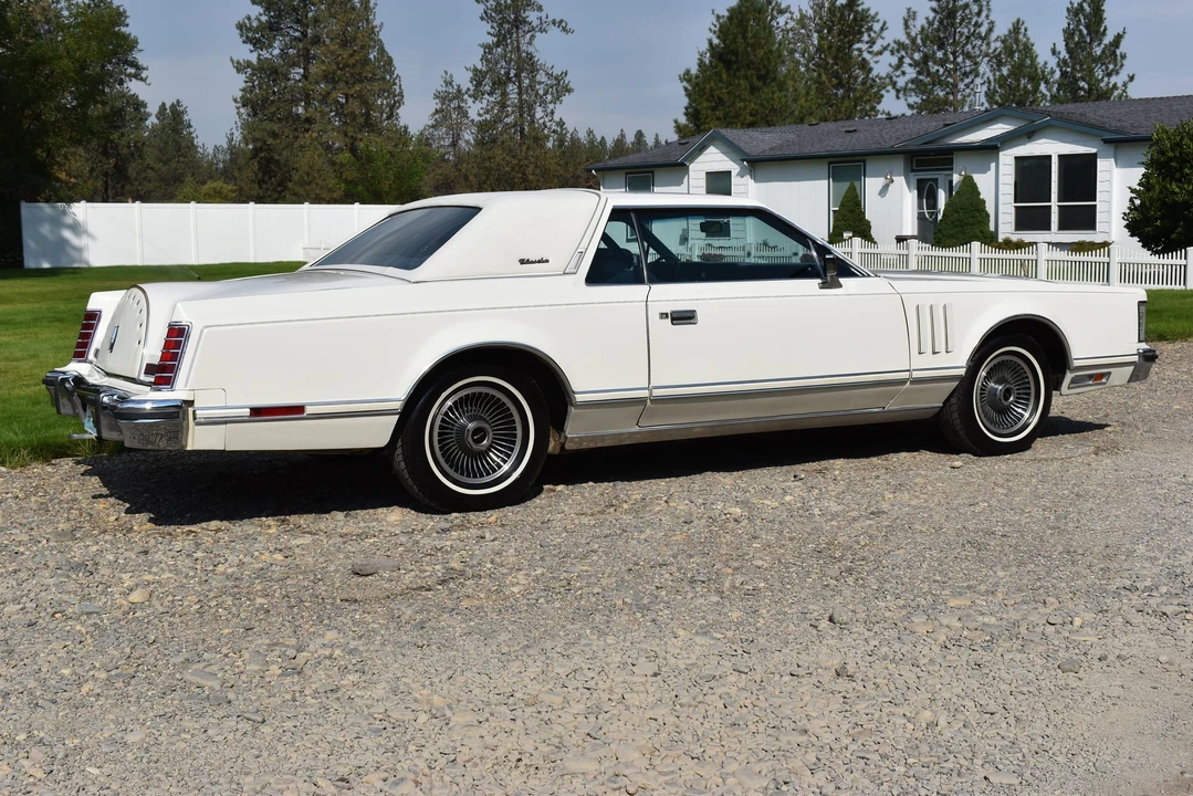 1979 Lincoln Continental Mark V - Image 17 of 31
