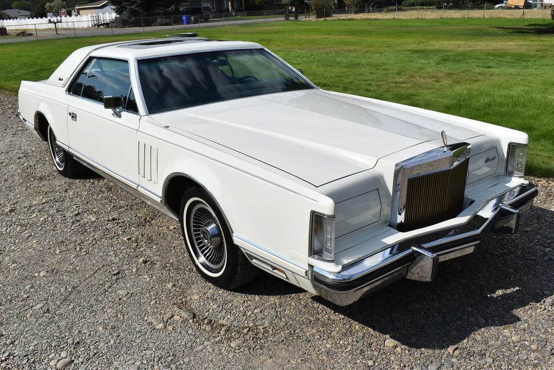 1979 Lincoln Continental Mark V - Image 13 of 31