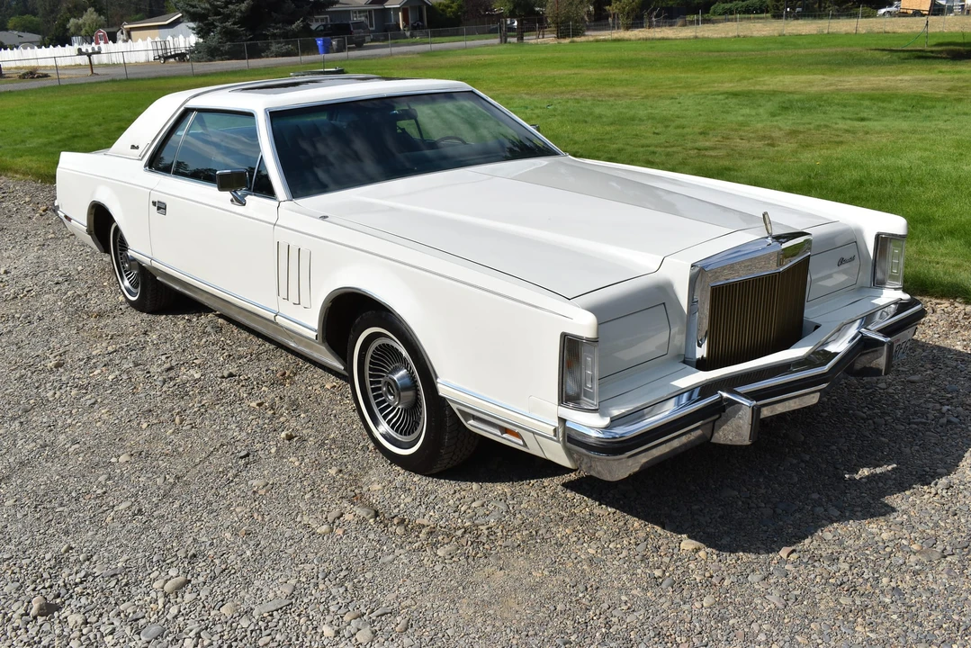 1979 Lincoln Continental Mark V - Image 12 of 31
