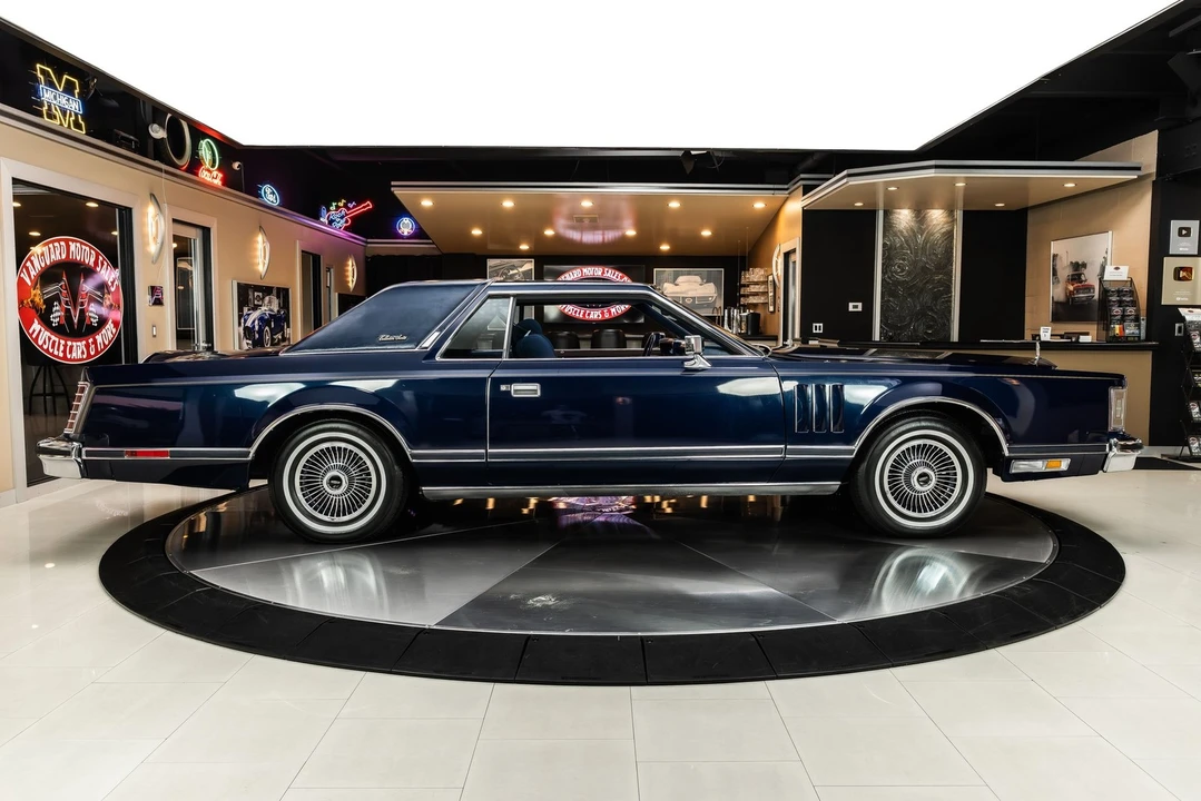 1979 Lincoln Continental Mark V - Image 12 of 21