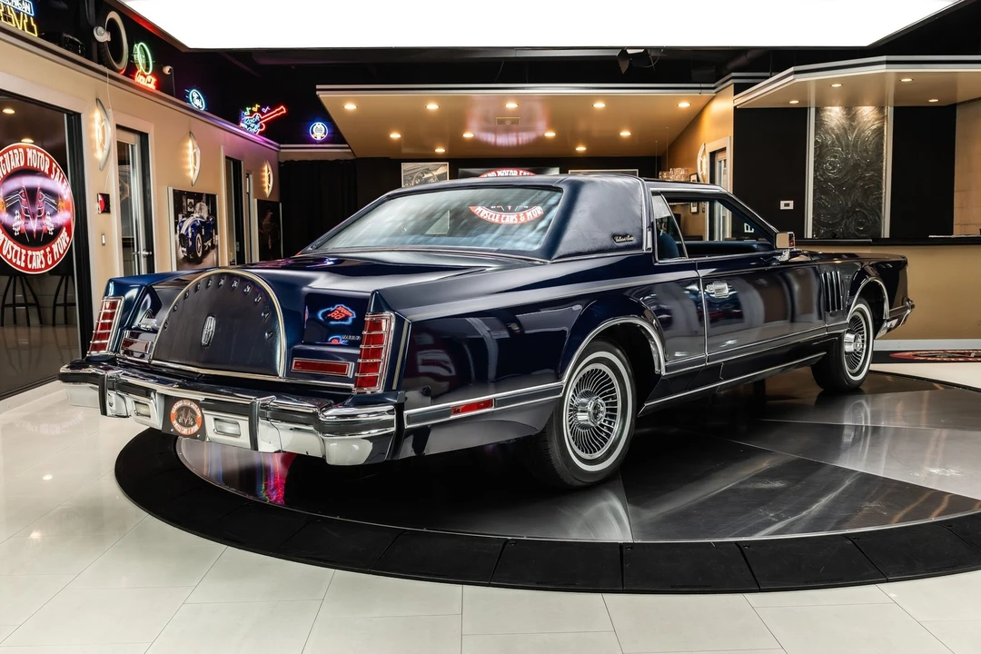 1979 Lincoln Continental Mark V - Image 13 of 21