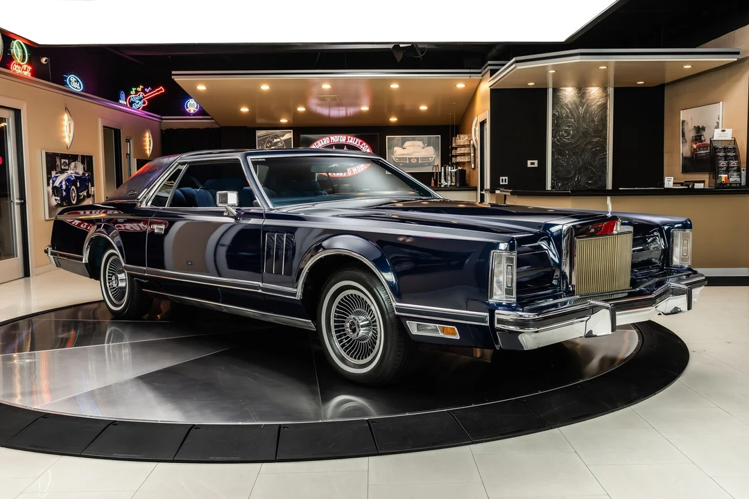 1979 Lincoln Continental Mark V - Image 10 of 21