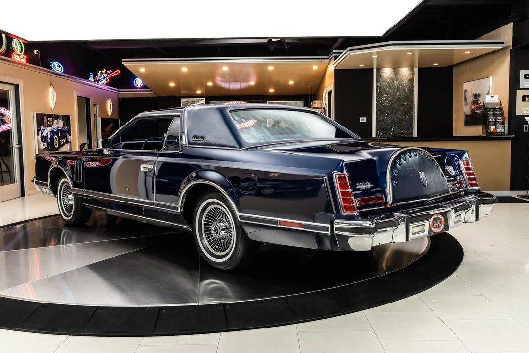 1979 Lincoln Continental Mark V - Image 17 of 21