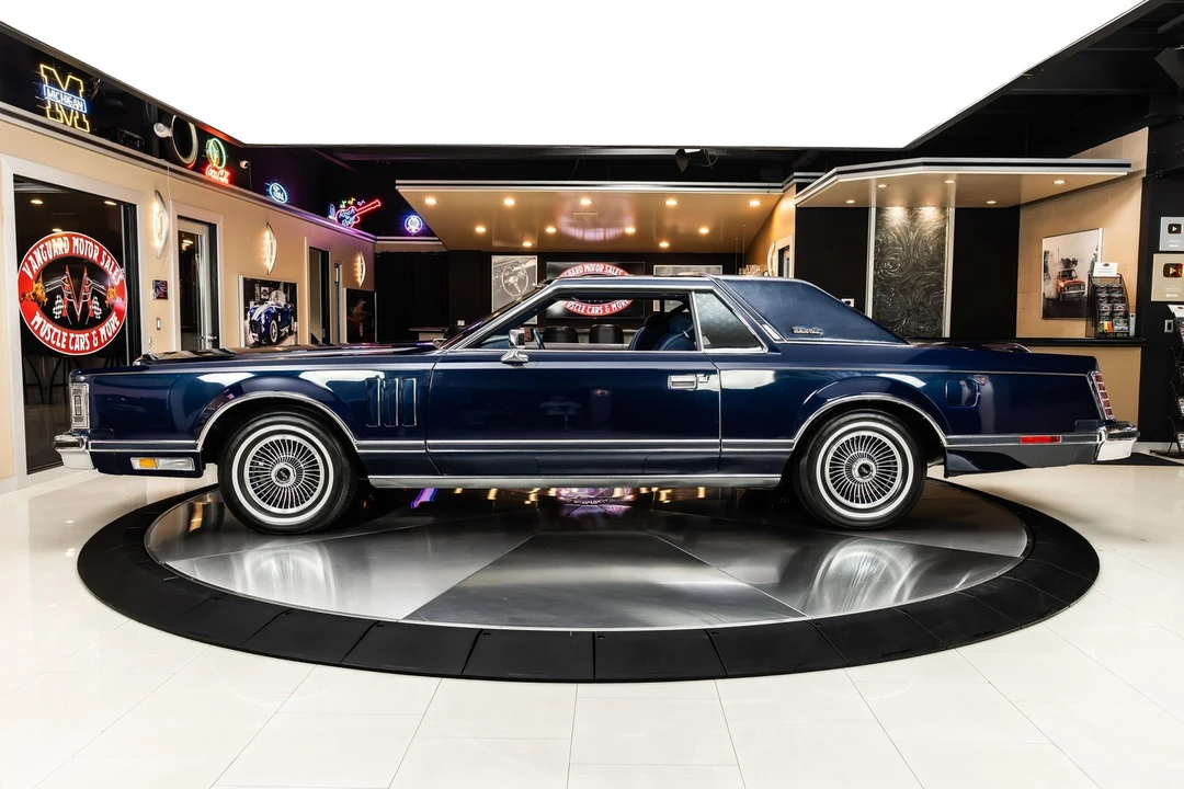 1979 Lincoln Continental Mark V - Image 19 of 21