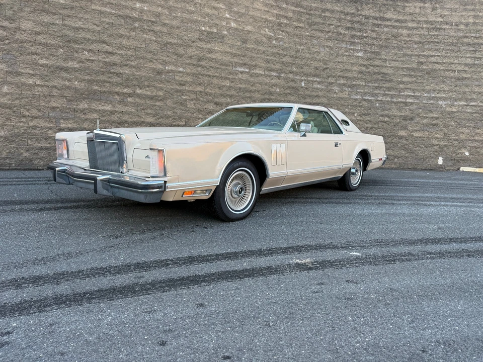 1979 Lincoln Continental Mark V - Image 10 of 21