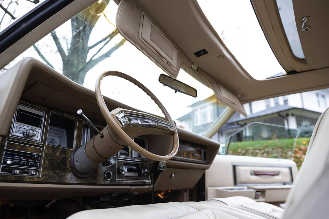 1979 Lincoln Continental Mark V - Image 19 of 21