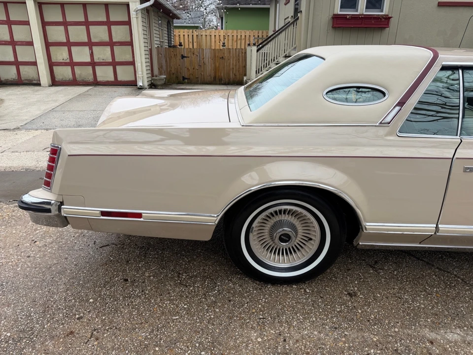 1979 Lincoln Continental Mark V - Image 18 of 21