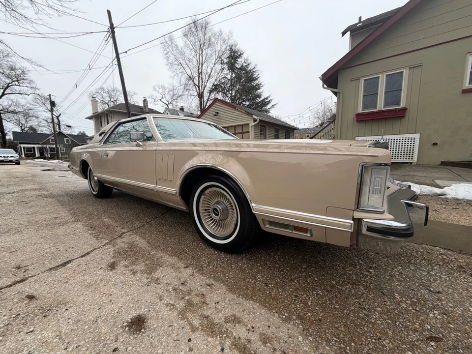 1979 Lincoln Continental Mark V - Image 19 of 21
