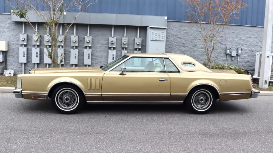 1979 Lincoln Continental Mark V - Image 2 of 29