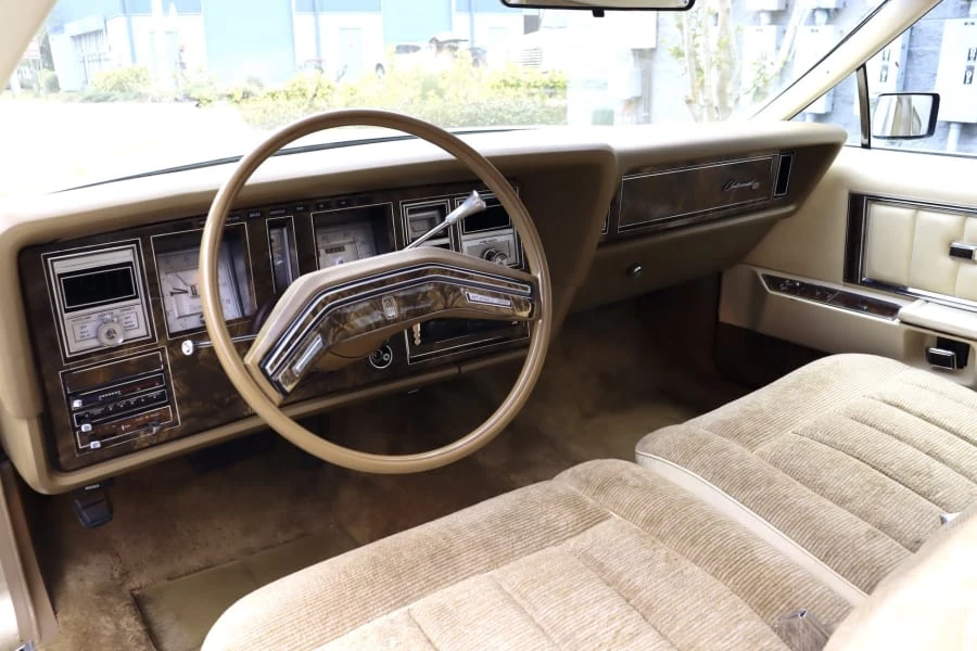 1979 Lincoln Continental Mark V - Image 17 of 29