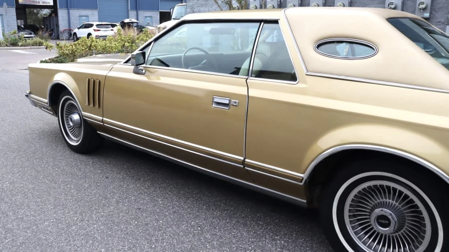 1979 Lincoln Continental Mark V - Image 12 of 29