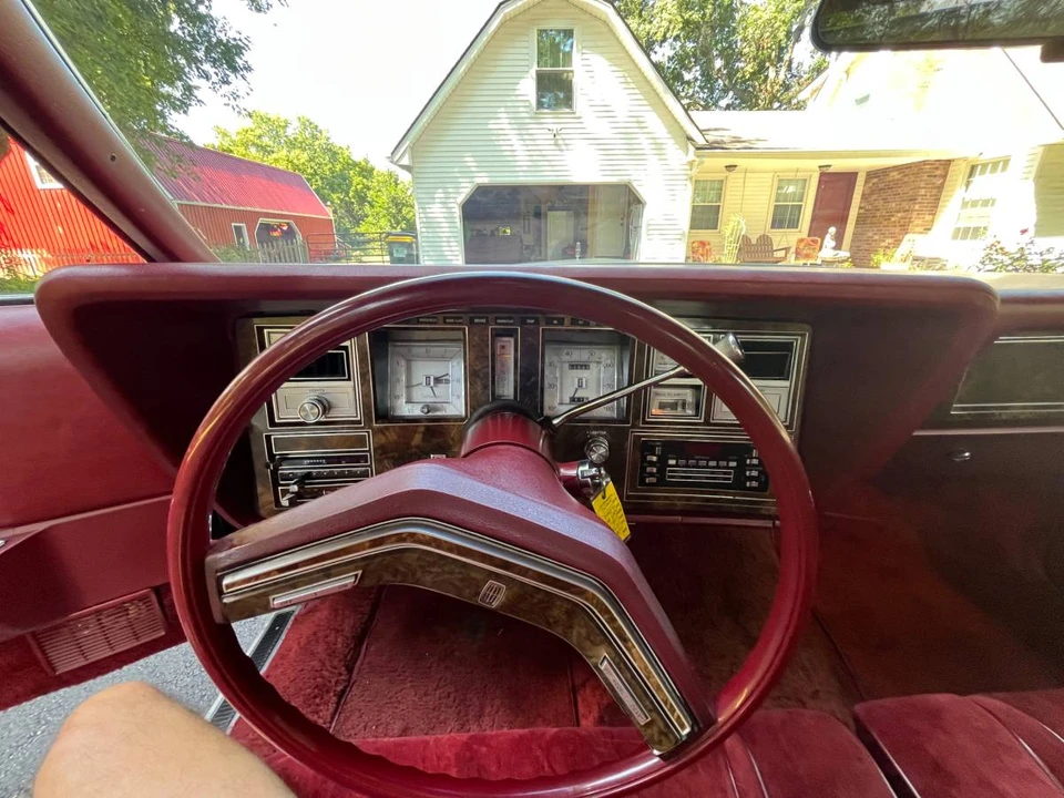 1979 Lincoln Continental Mark V - Image 17 of 20