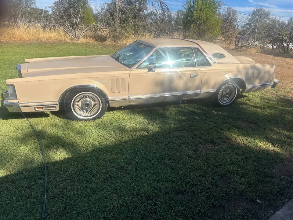 1979 Lincoln Continental Mark V - Image 3 of 13