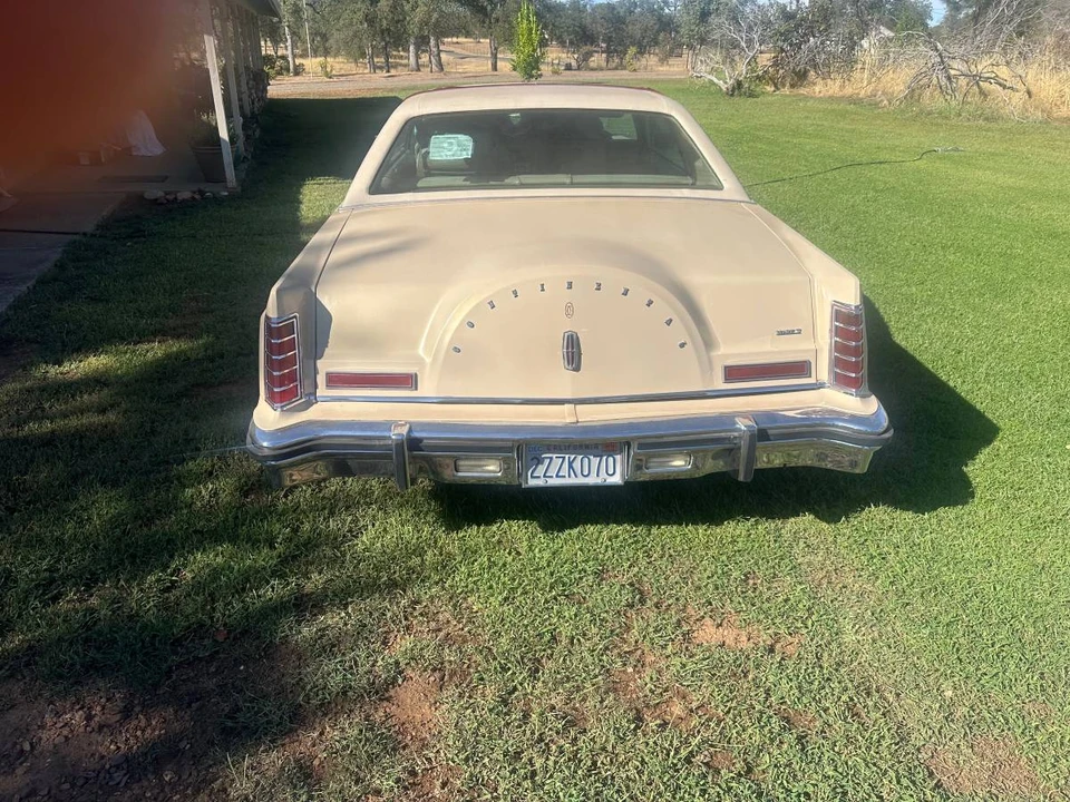1979 Lincoln Continental Mark V - Image 5 of 13