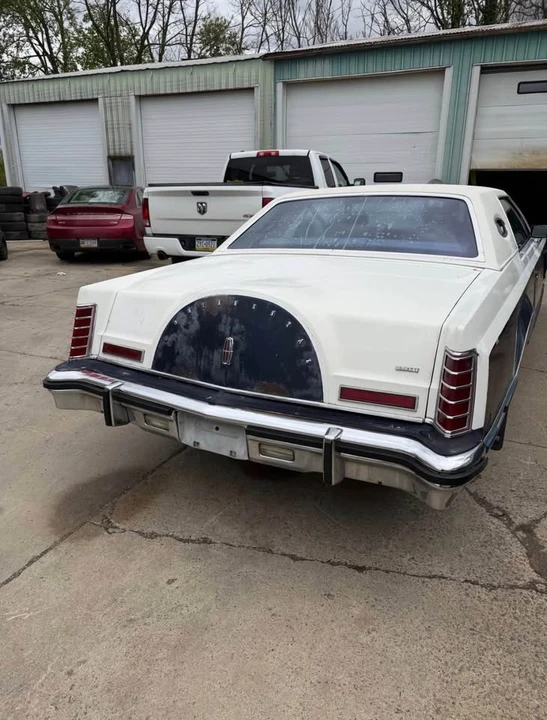 1979 Lincoln Continental Mark V - Image 4 of 17